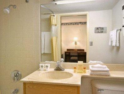 Days Inn Wauwatosa/Milwaukee Habitación foto